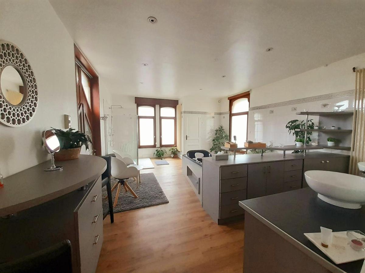 Caudry Le Manoir De La Mantille מראה חיצוני תמונה